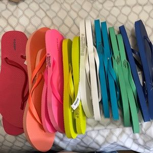 Eight new with tags Old Navy flip flops